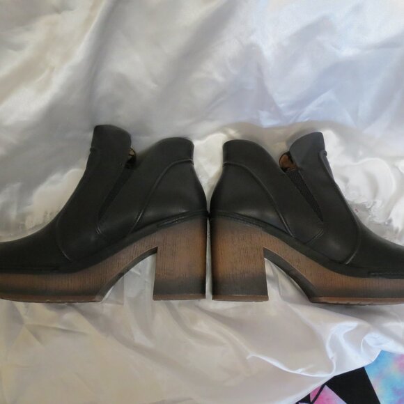 KORKS black clogs size 8.5 - Picture 8 of 12